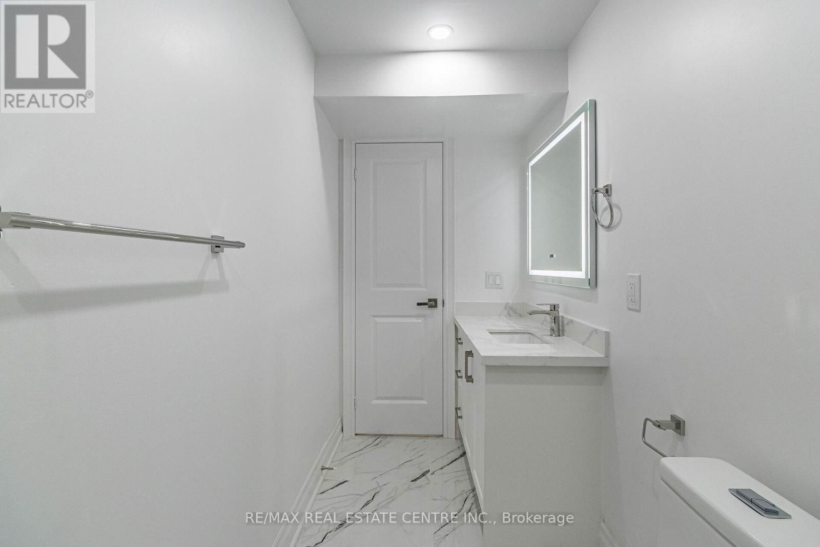 114 SEXTON CRESCENT Image 33