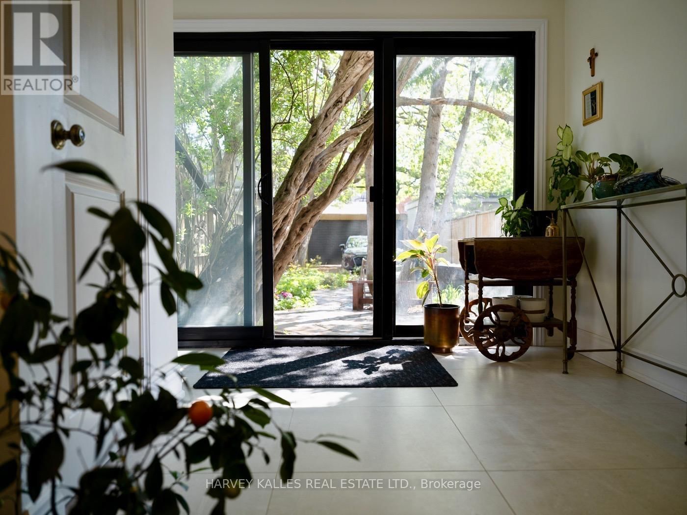 161 EUCLID AVENUE Image 11