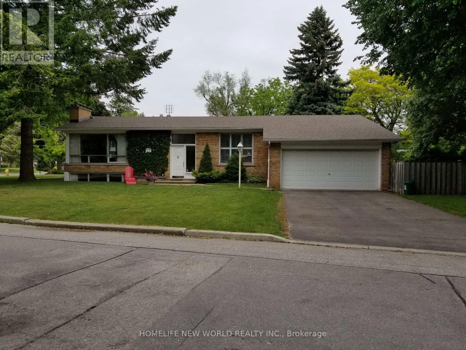17 PALOMINO CRESCENT Image 1