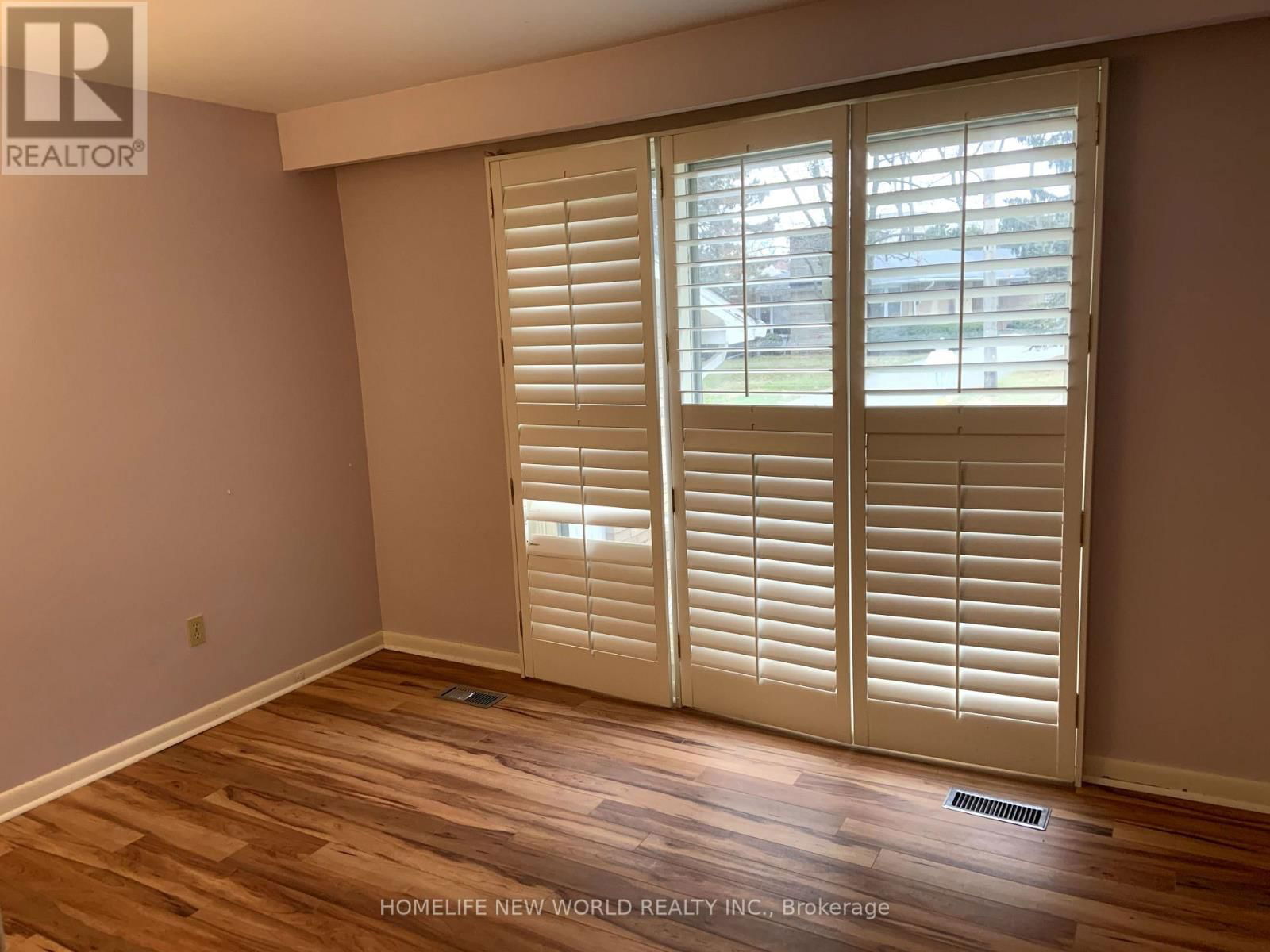 17 PALOMINO CRESCENT Image 12