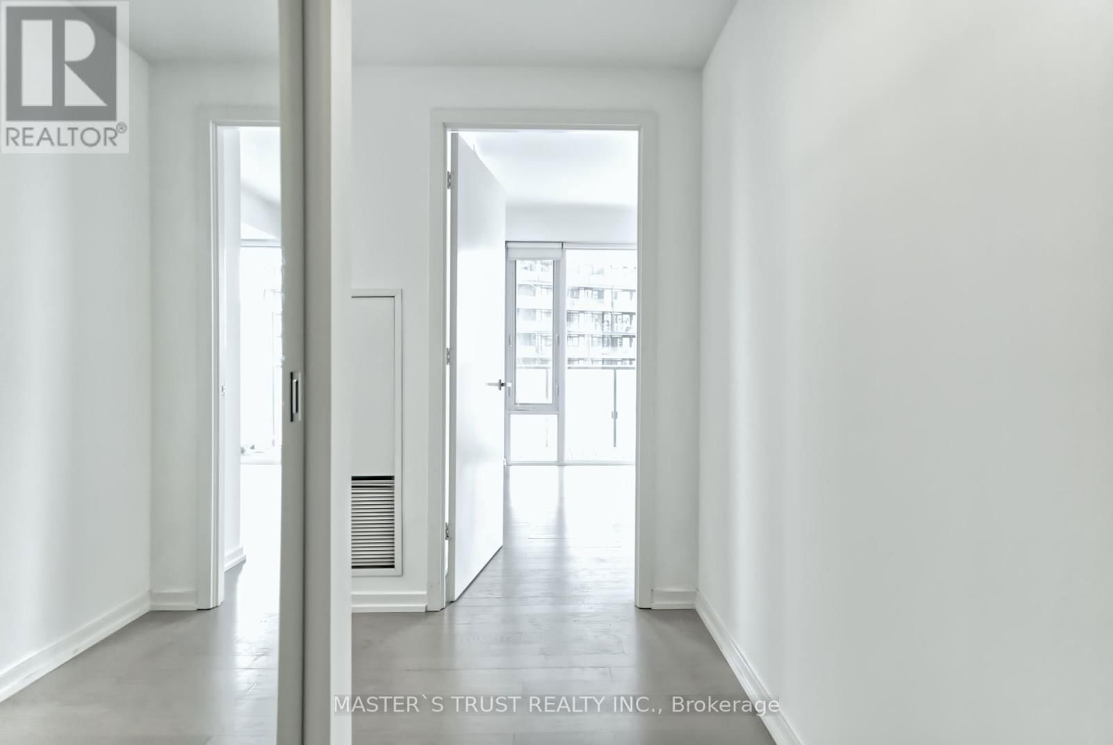 2511 - 101 PETER STREET Image 11
