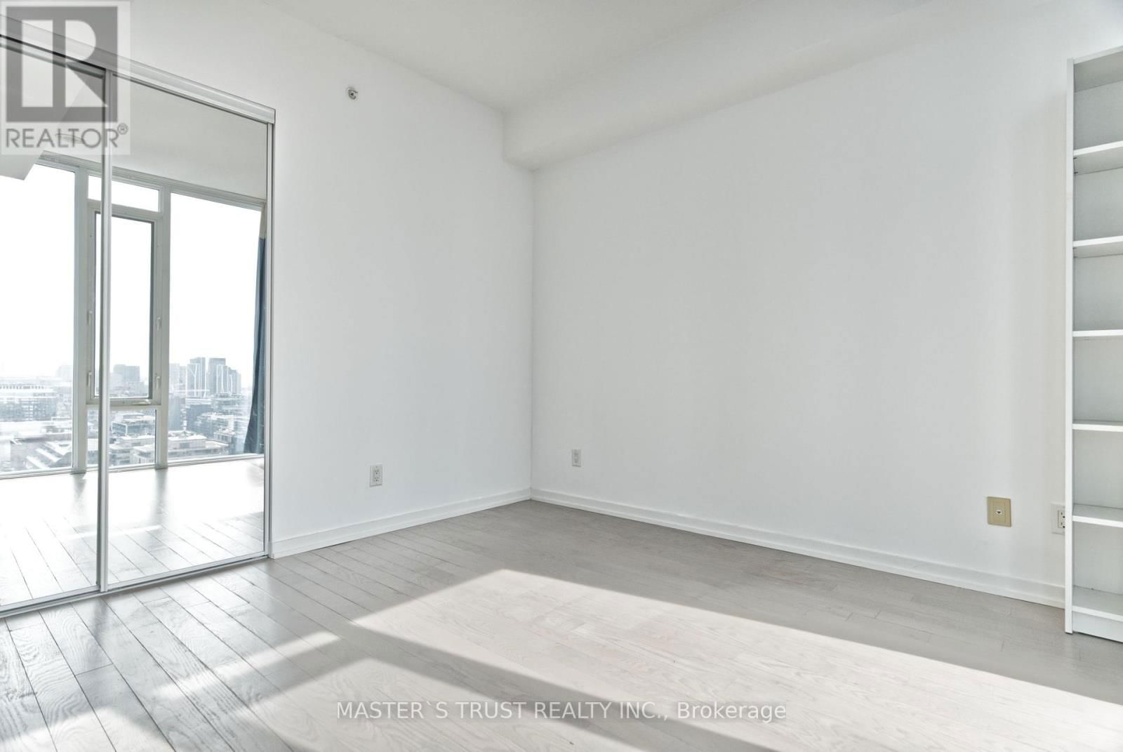 2511 - 101 PETER STREET Image 7