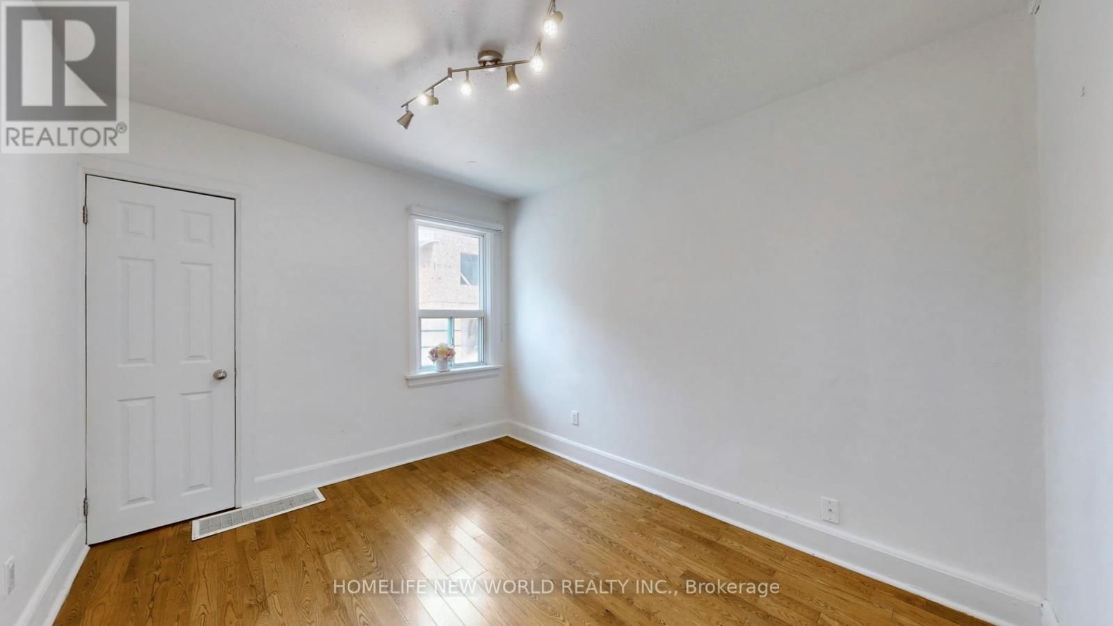 14 FRANKLIN AVENUE Image 11