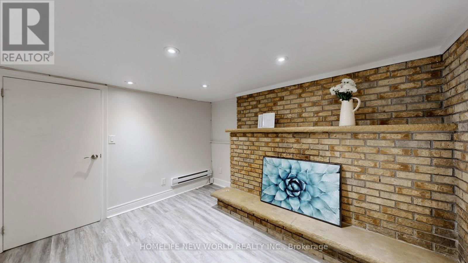 14 FRANKLIN AVENUE Image 17