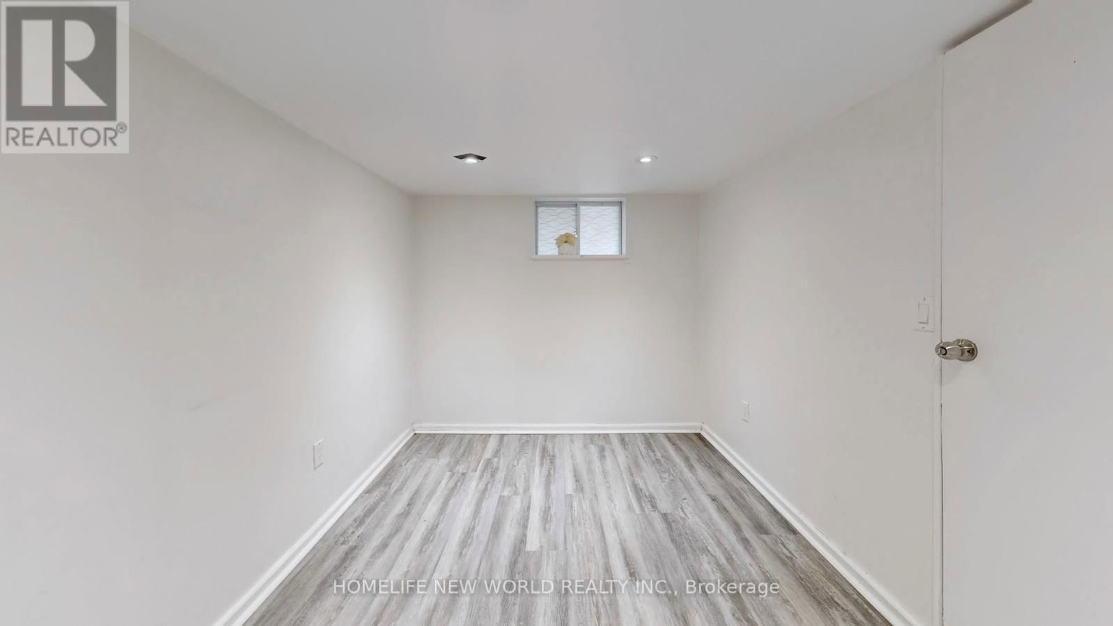 14 FRANKLIN AVENUE Image 20