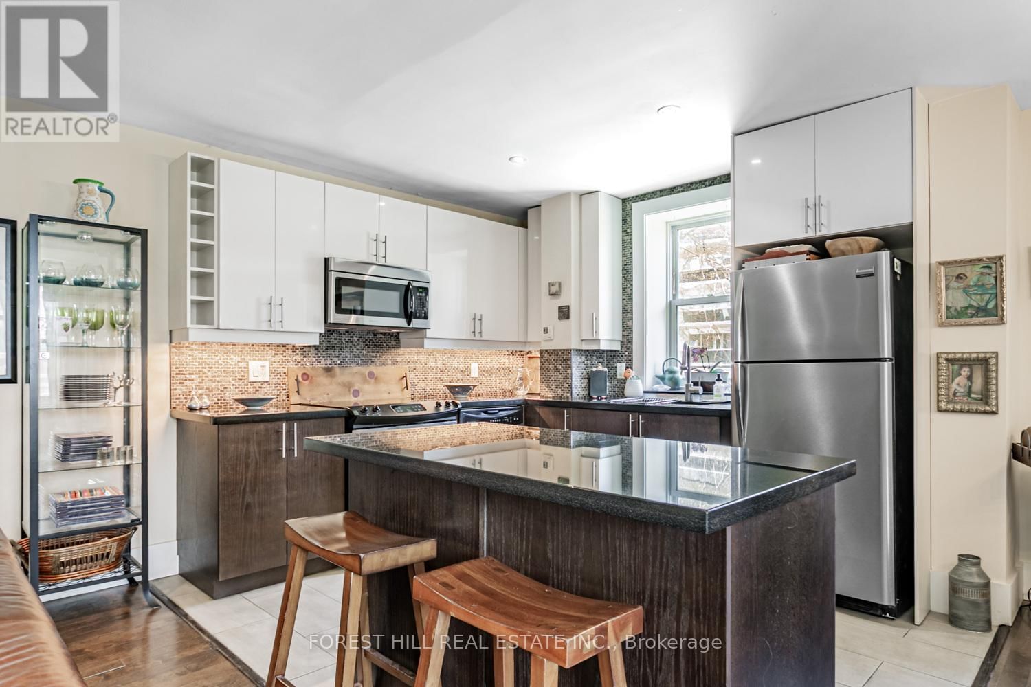 208 - 2603 BATHURST STREET Image 6