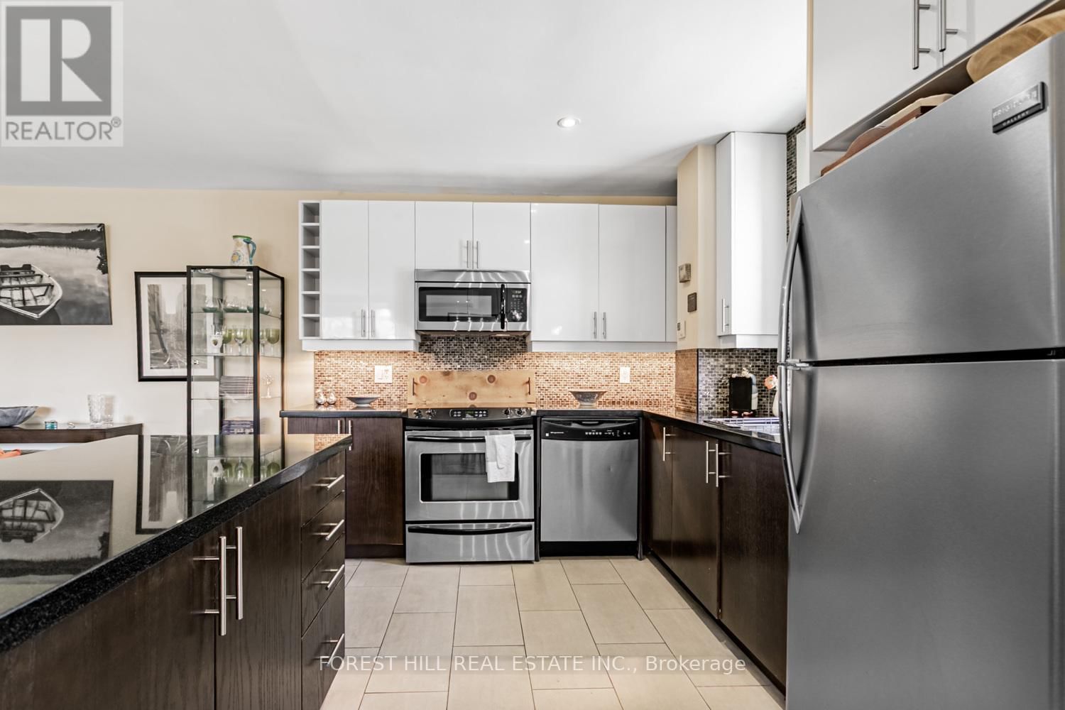 208 - 2603 BATHURST STREET Image 8