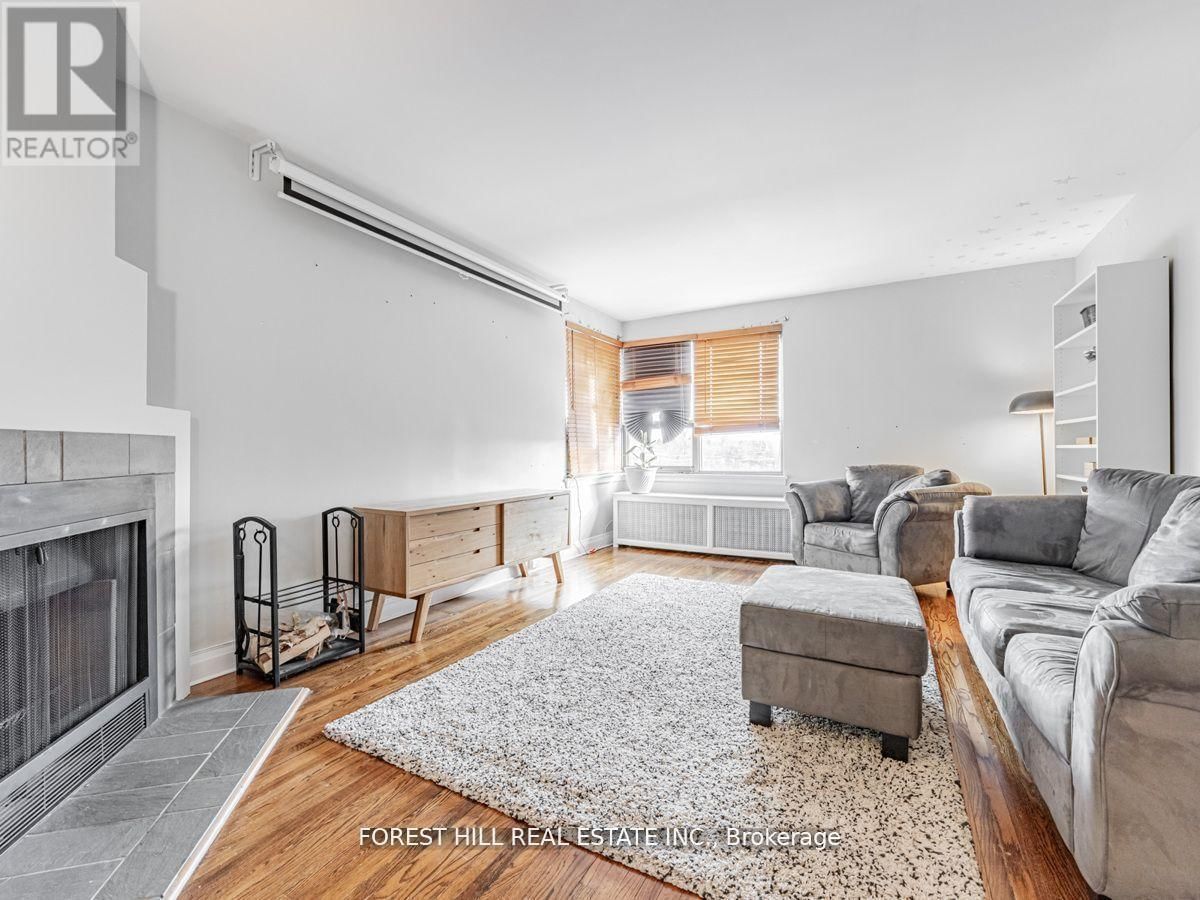 305 - 1840 BATHURST STREET Image 1