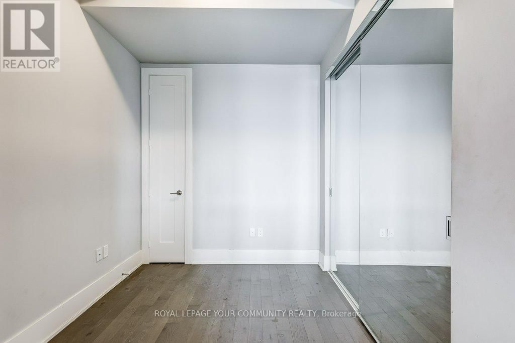 2712 - 330 RICHMOND STREET WEST Image 14