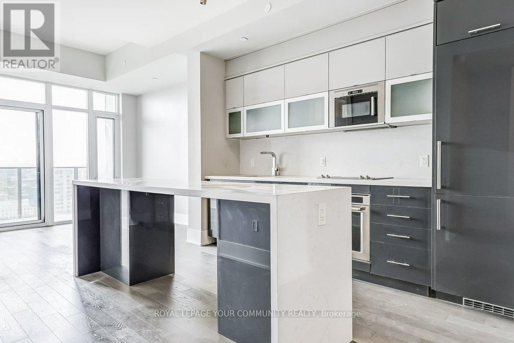 2712 - 330 RICHMOND STREET WEST Image 3