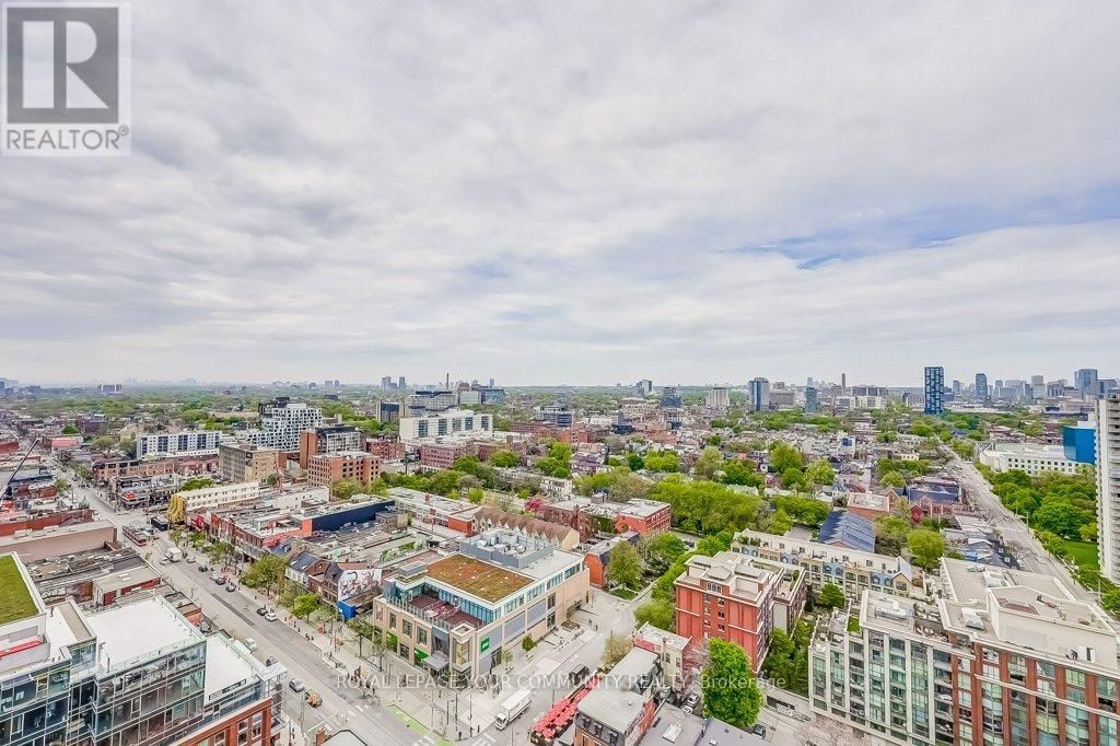 2712 - 330 RICHMOND STREET WEST Image 35