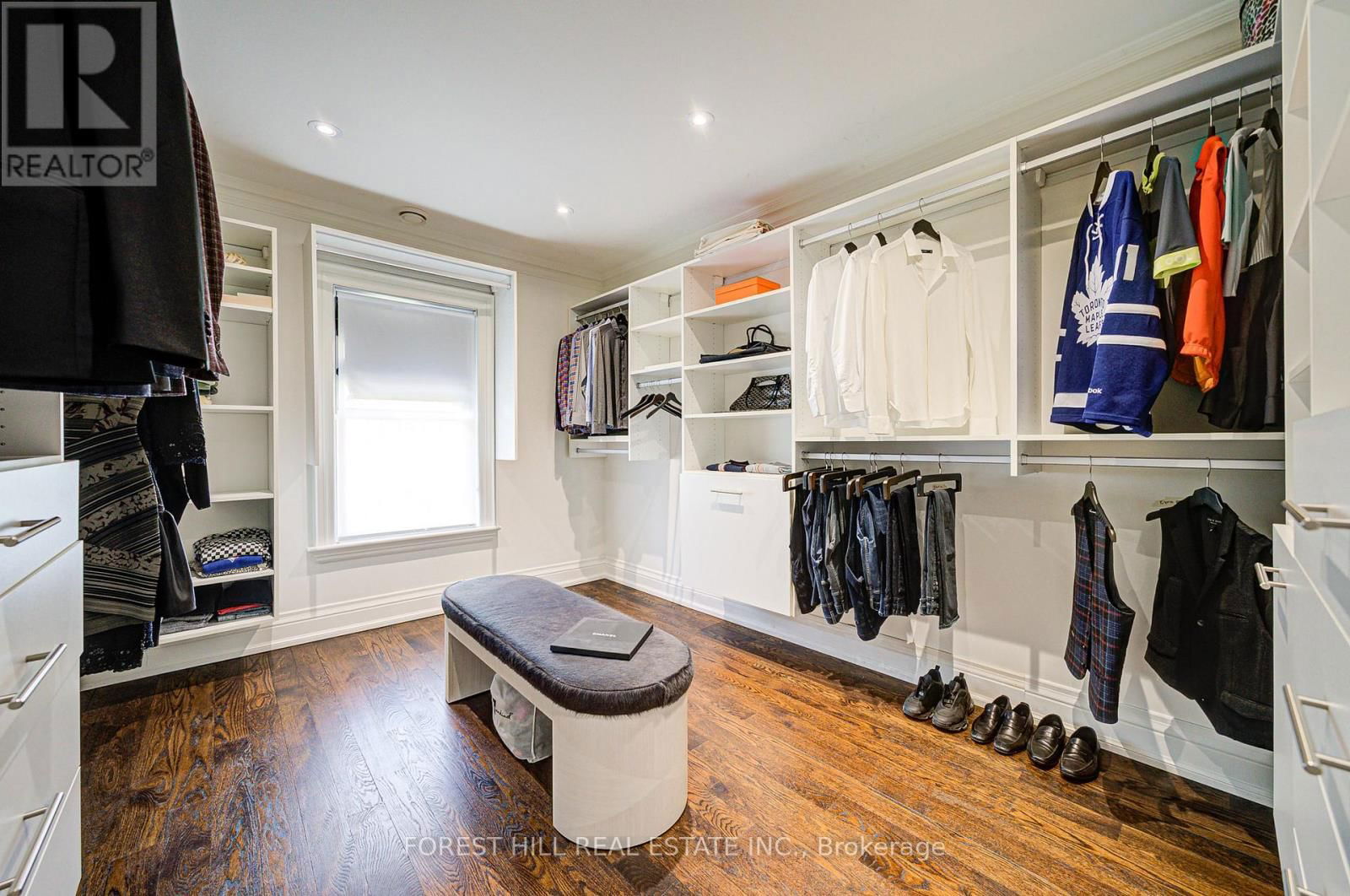 230 HILLHURST BOULEVARD Image 25
