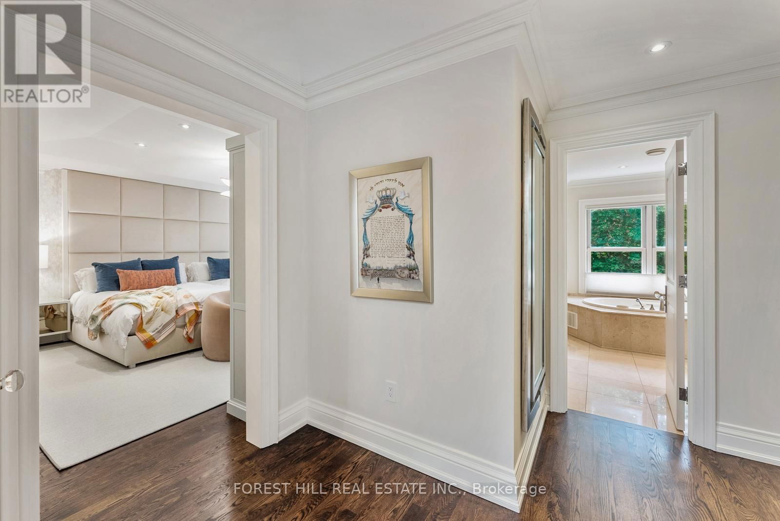 230 HILLHURST BOULEVARD Image 26
