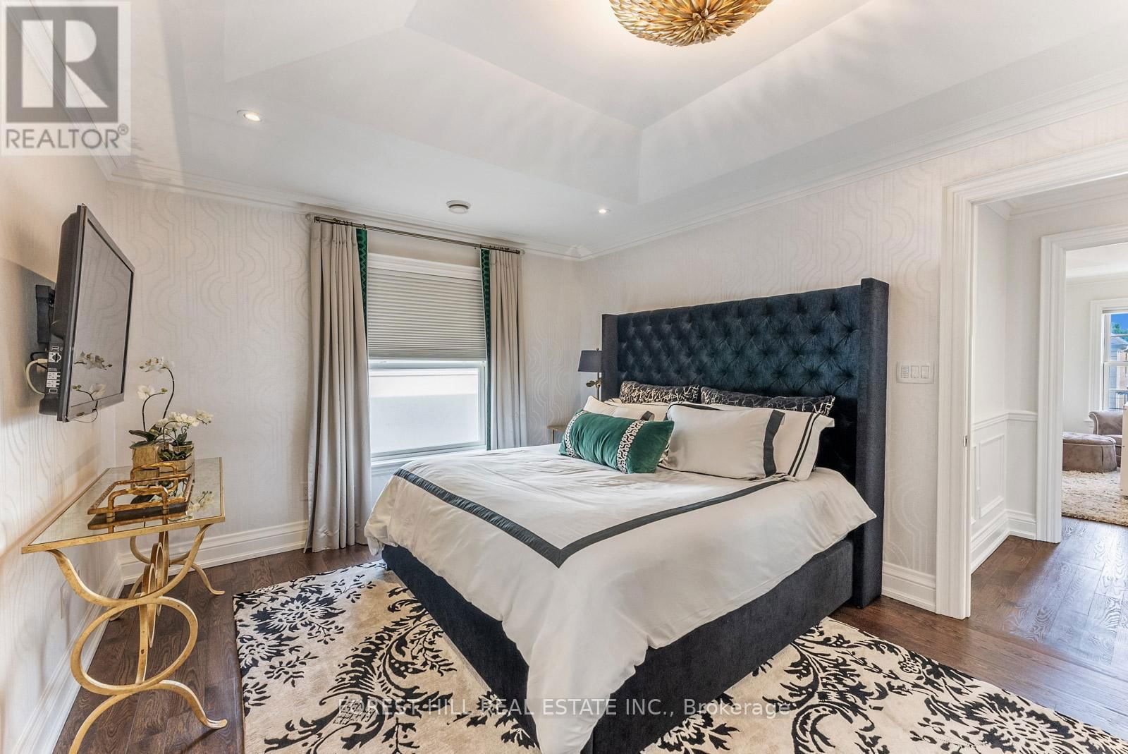 230 HILLHURST BOULEVARD Image 27