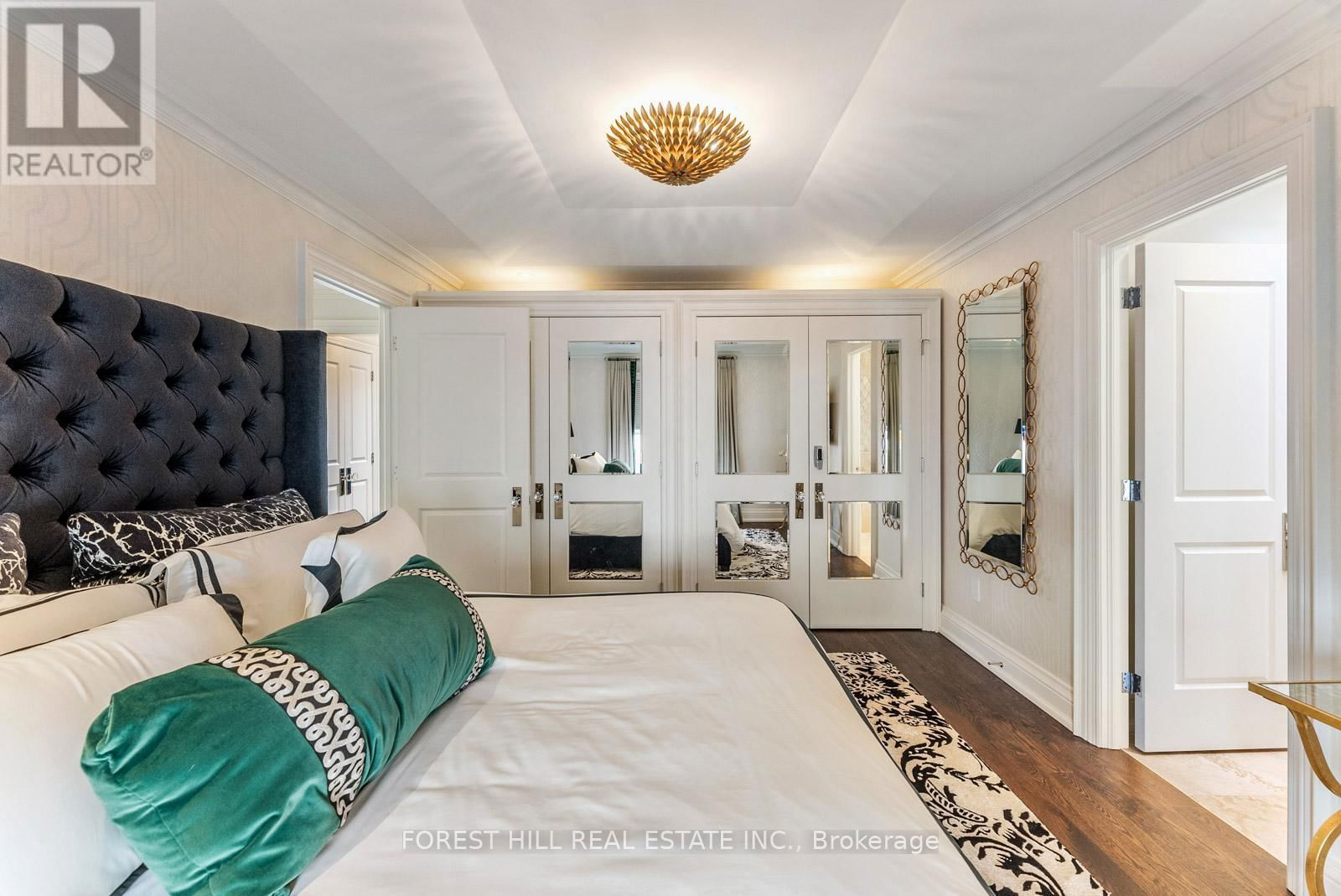 230 HILLHURST BOULEVARD Image 28