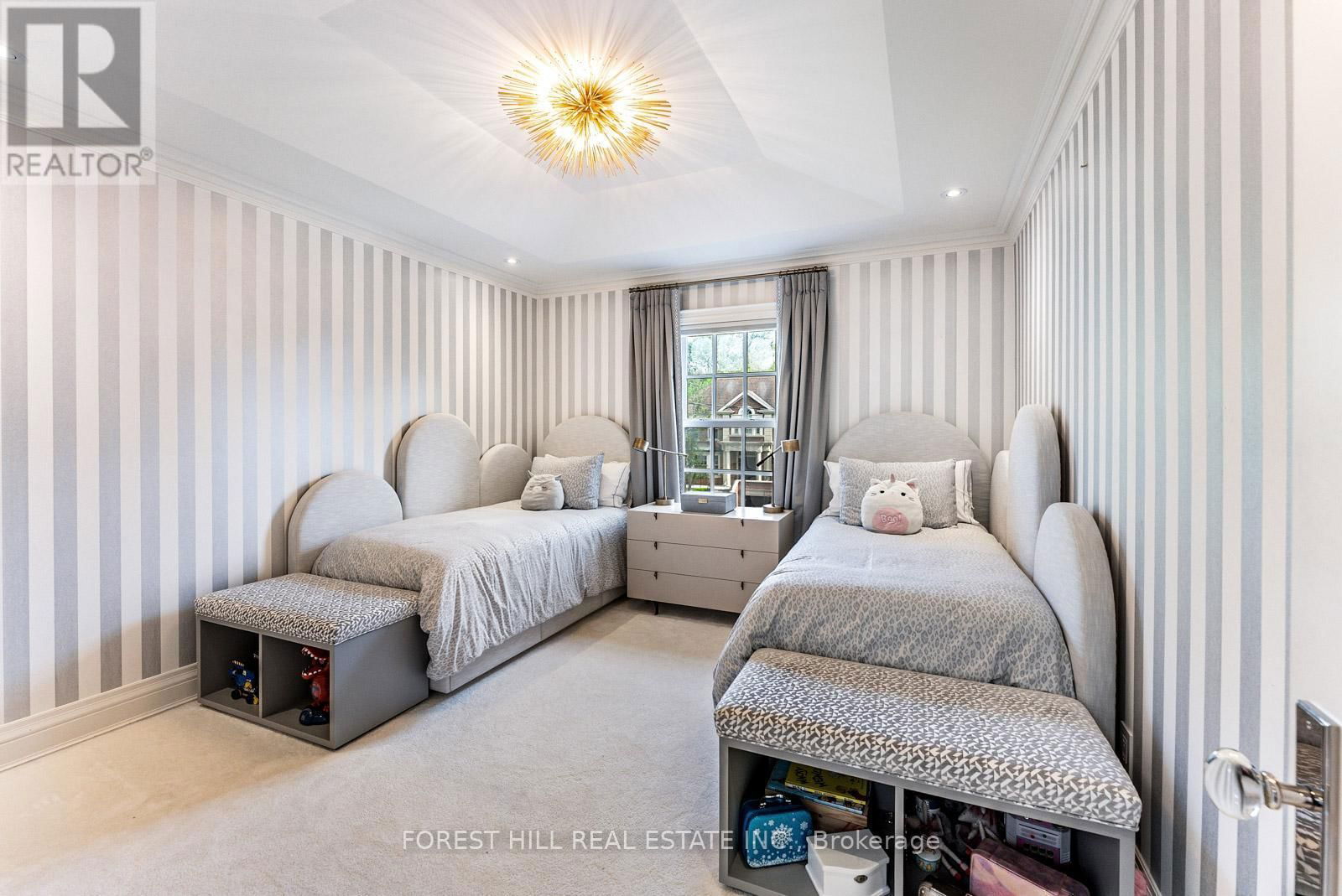 230 HILLHURST BOULEVARD Image 30