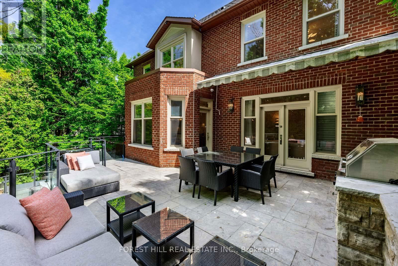230 HILLHURST BOULEVARD Image 39