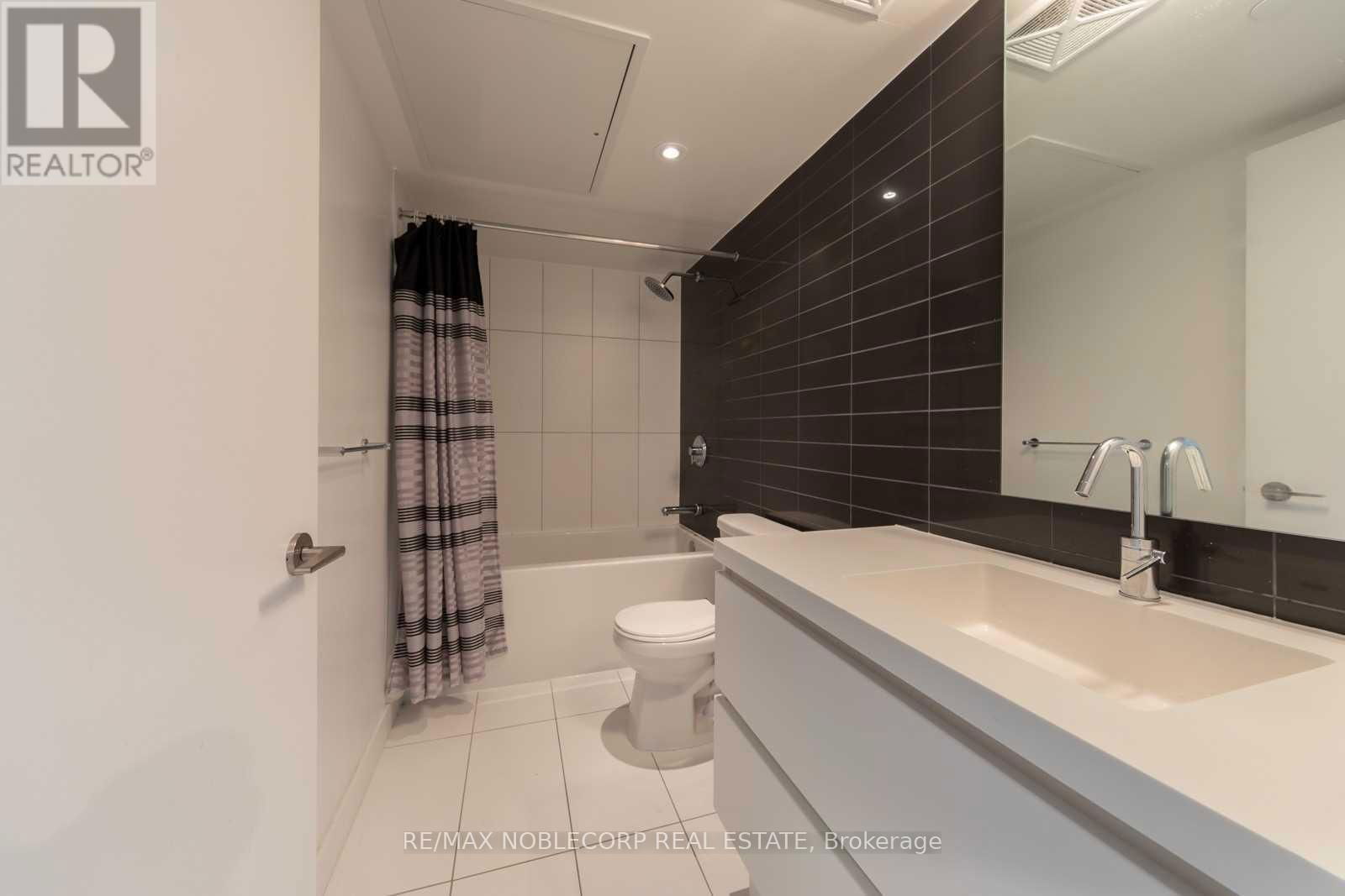 705 - 75 QUEENS WHARF ROAD Image 5