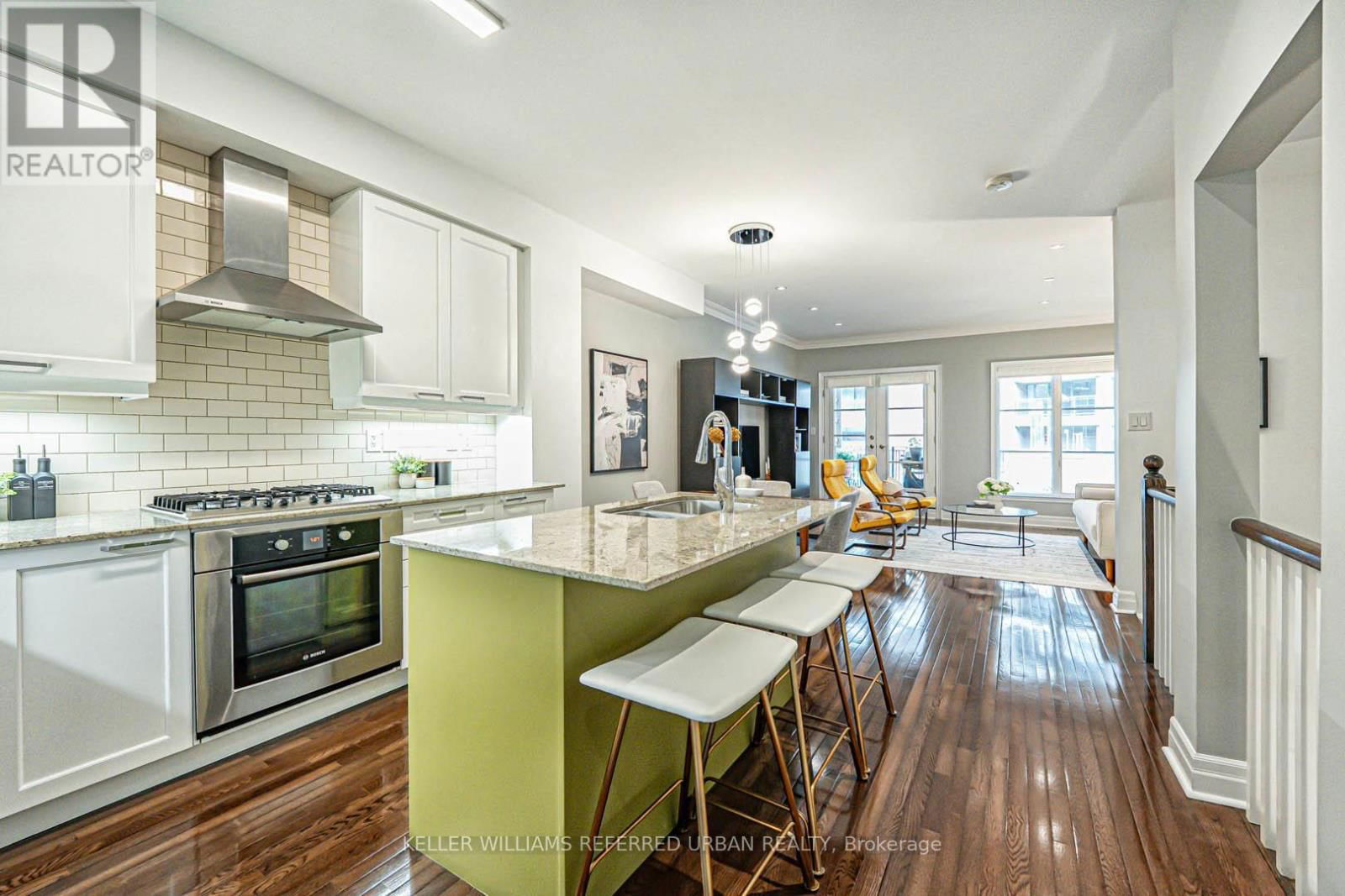 67 PLEASANT BOULEVARD Image 11