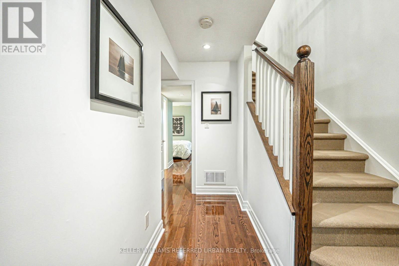 67 PLEASANT BOULEVARD Image 17
