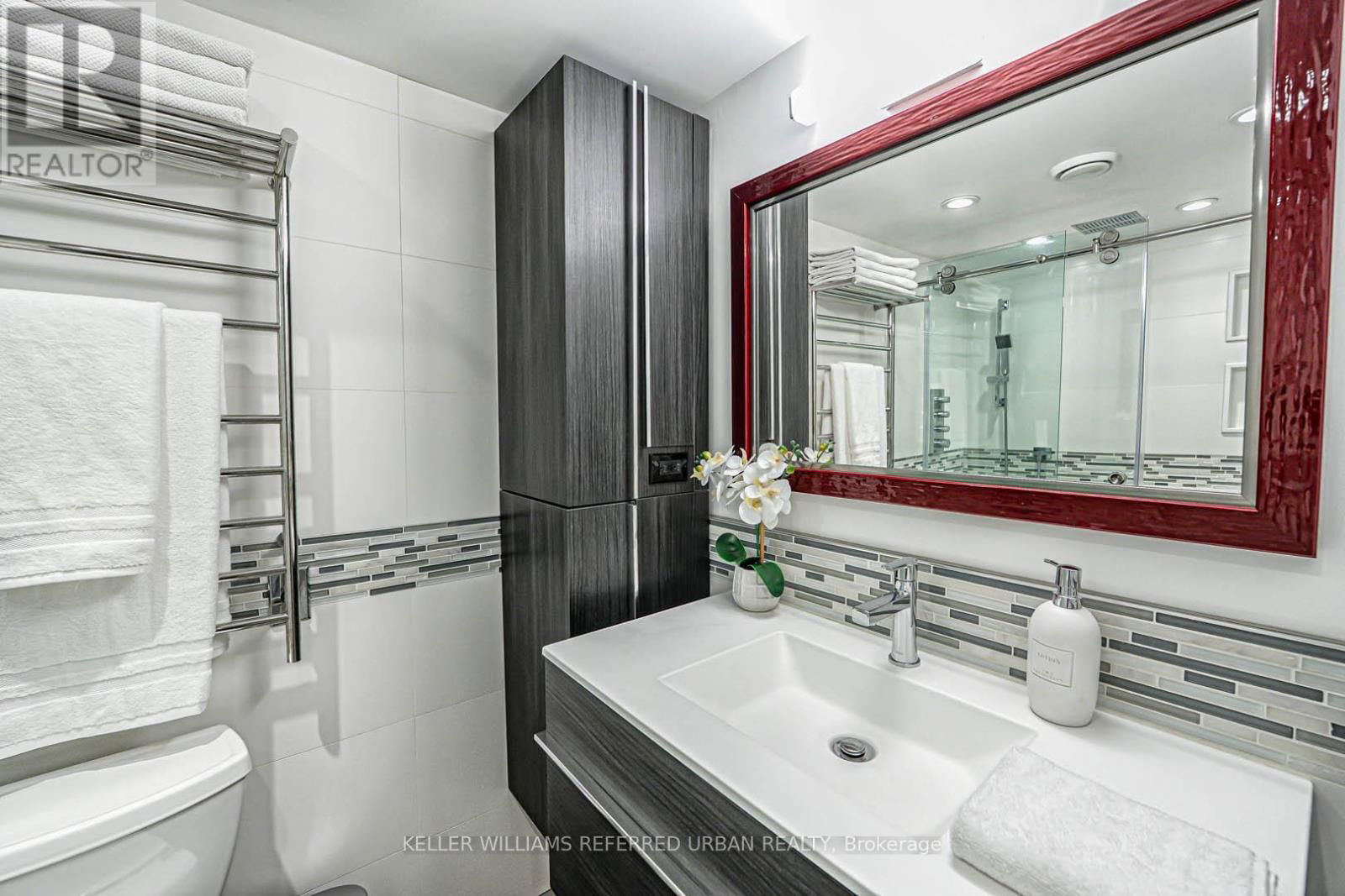 67 PLEASANT BOULEVARD Image 22