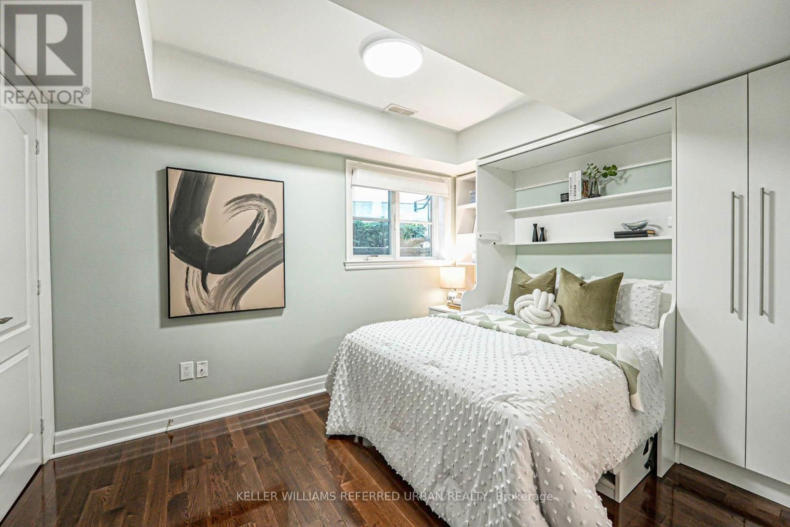 67 PLEASANT BOULEVARD Image 27