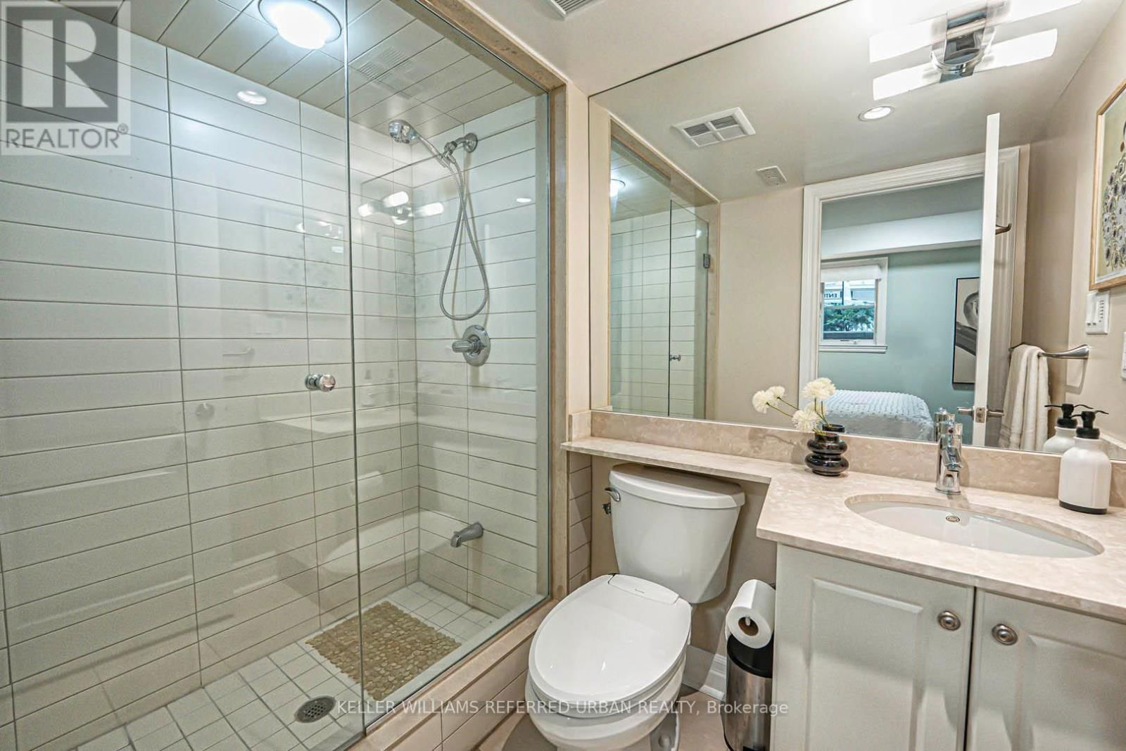 67 PLEASANT BOULEVARD Image 31