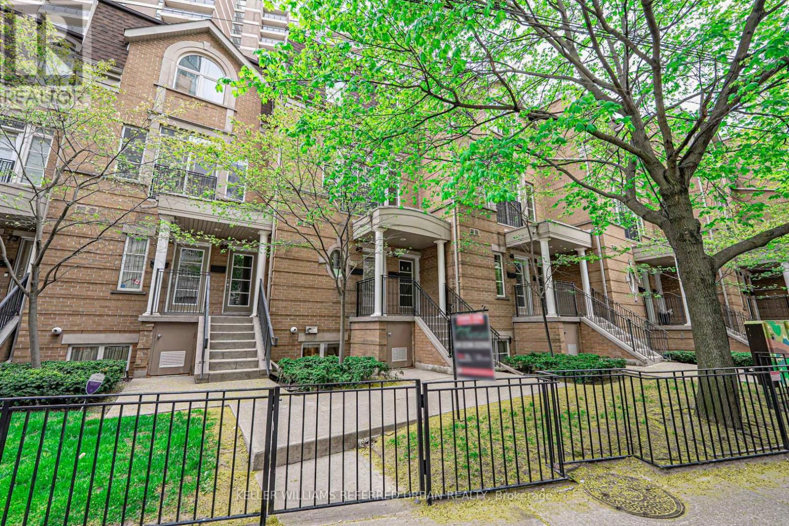 67 PLEASANT BOULEVARD Image 38