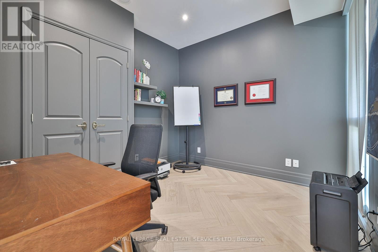 3709 - 88 BLUE JAYS WAY Image 32
