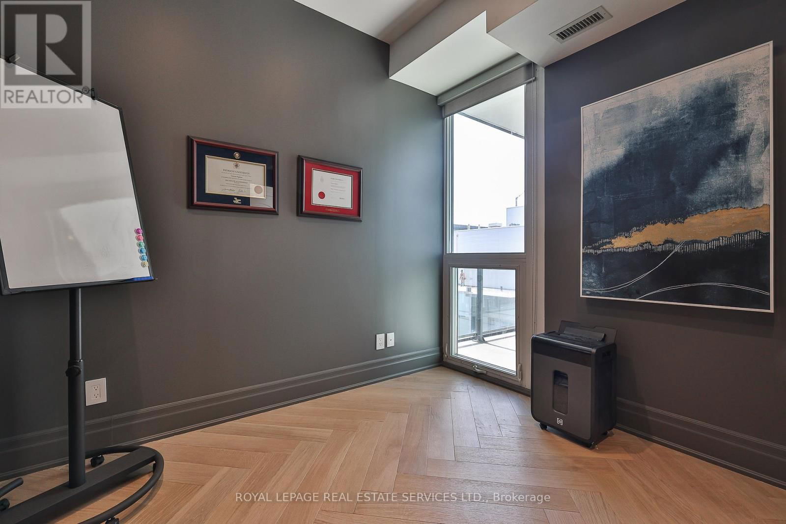 3709 - 88 BLUE JAYS WAY Image 34