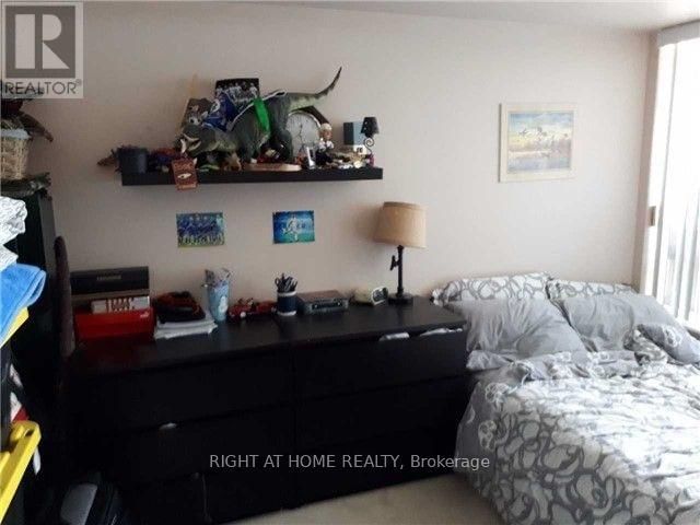 2207 - 10 NORTHTOWN WAY Image 7