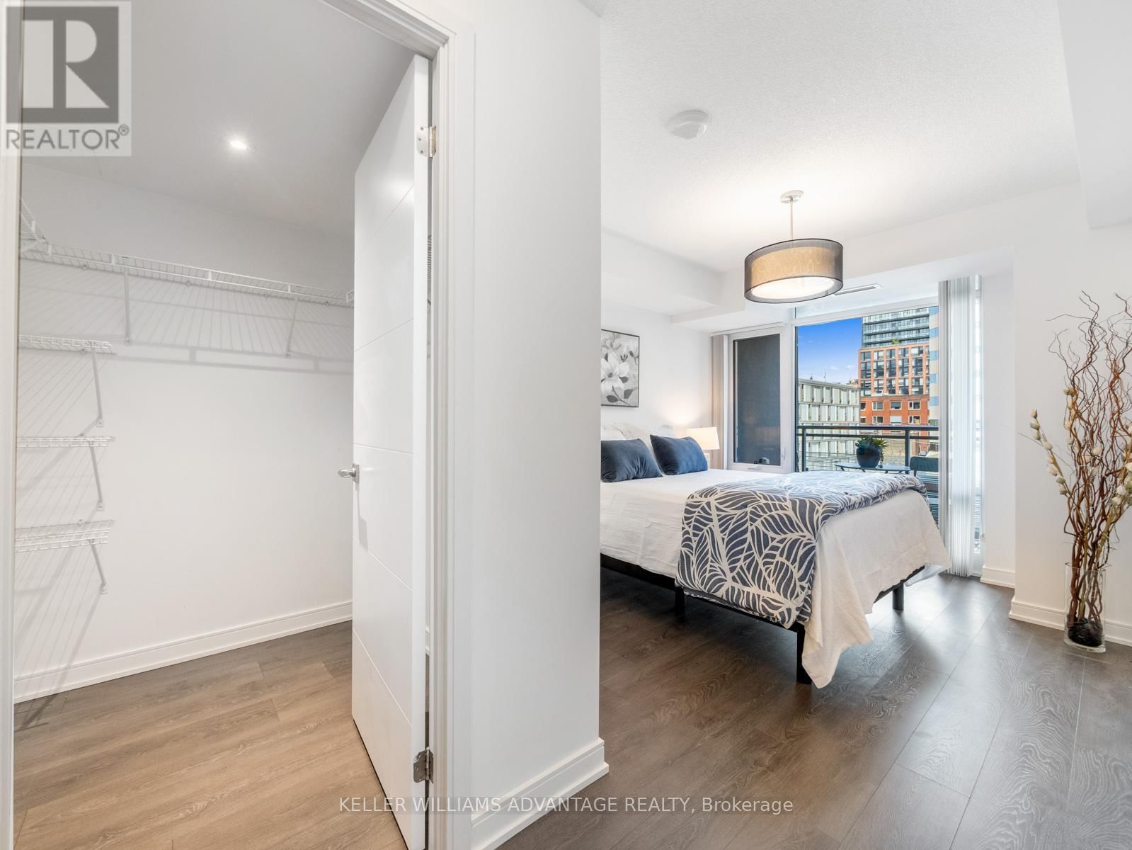 514 - 525 ADELAIDE STREET WEST Image 14