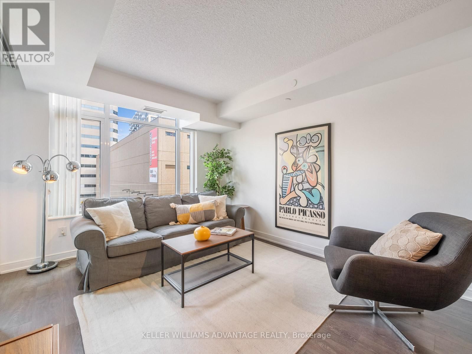 514 - 525 ADELAIDE STREET WEST Image 7