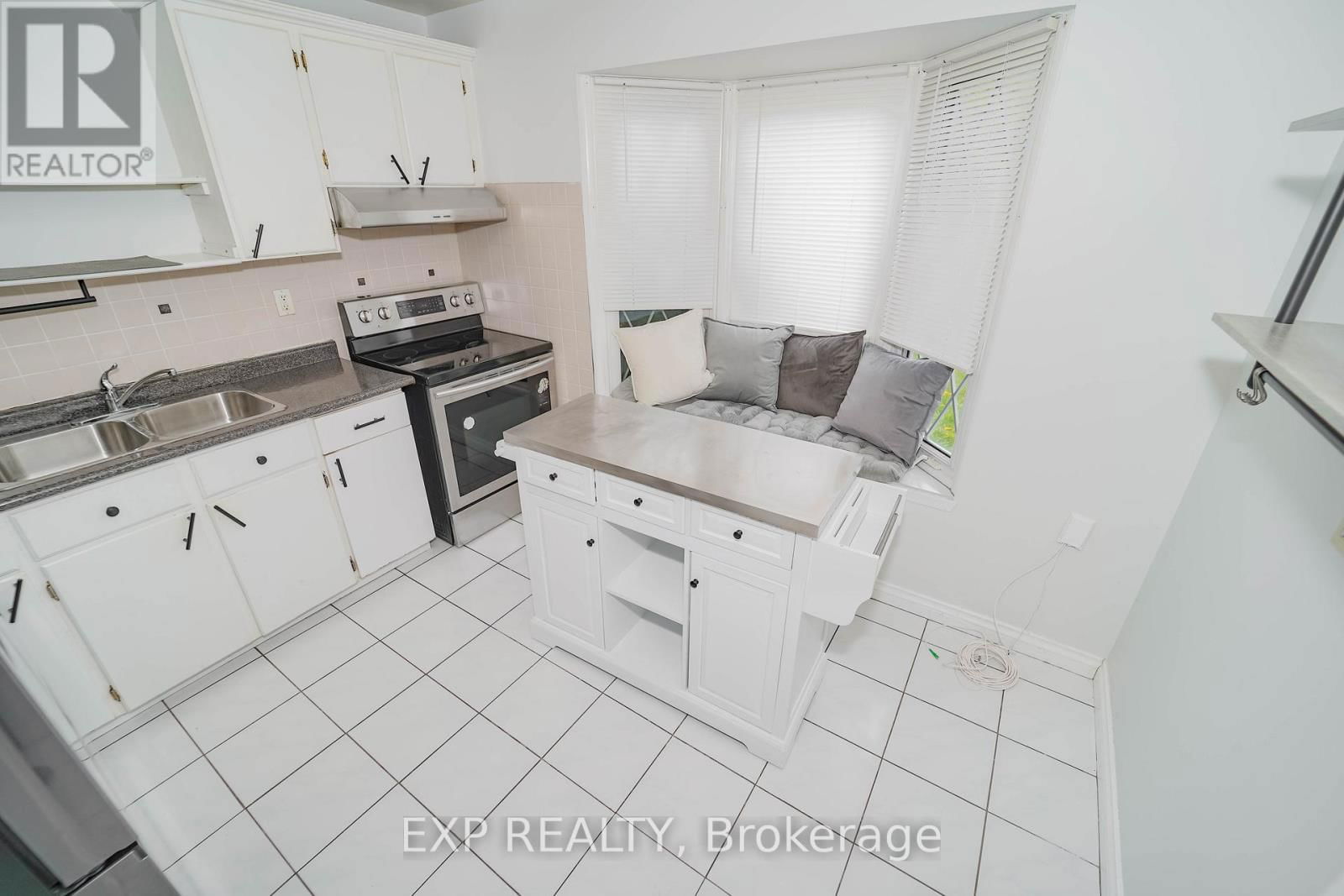 55 HOLLYBERRY TRAIL Image 11