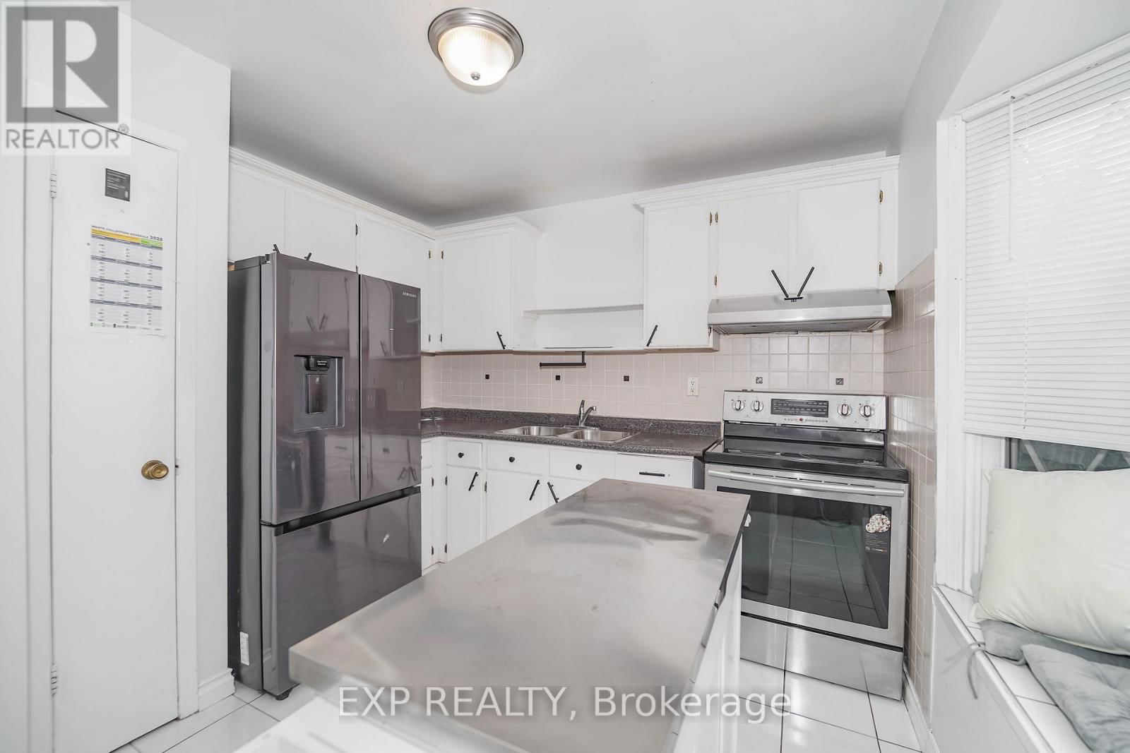 55 HOLLYBERRY TRAIL Image 12