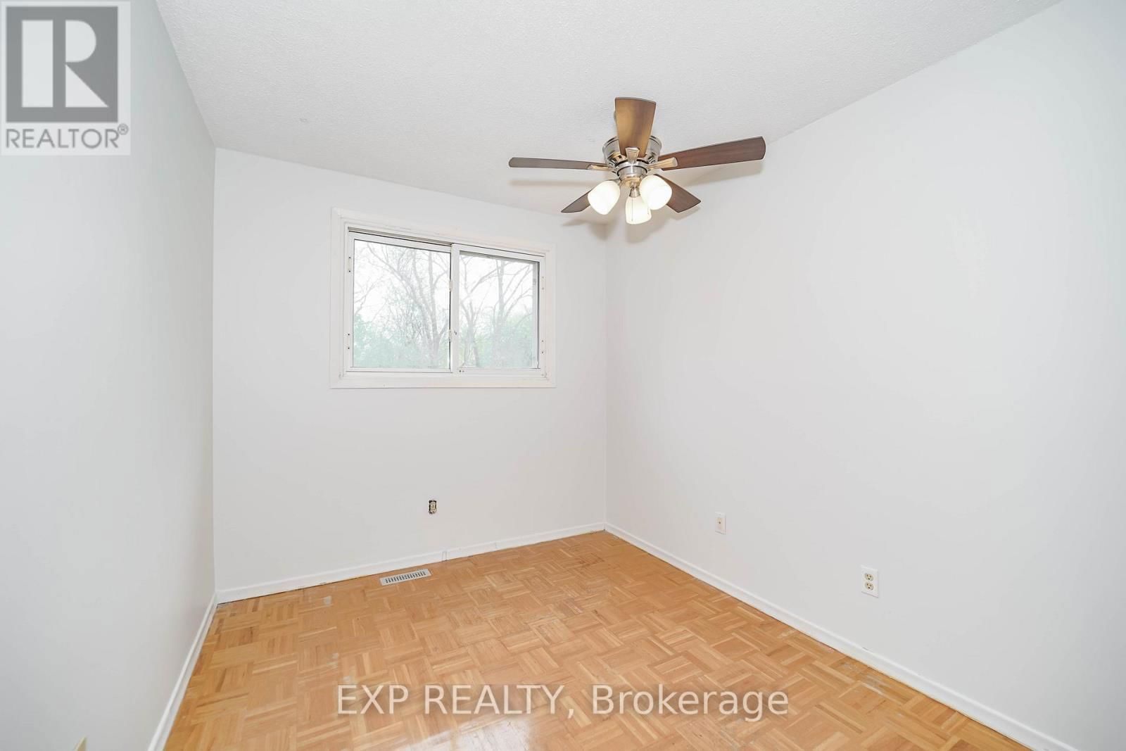 55 HOLLYBERRY TRAIL Image 18