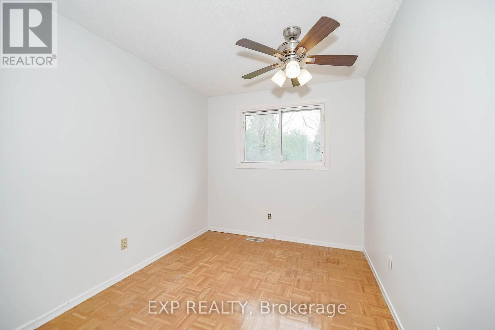 55 HOLLYBERRY TRAIL Image 19