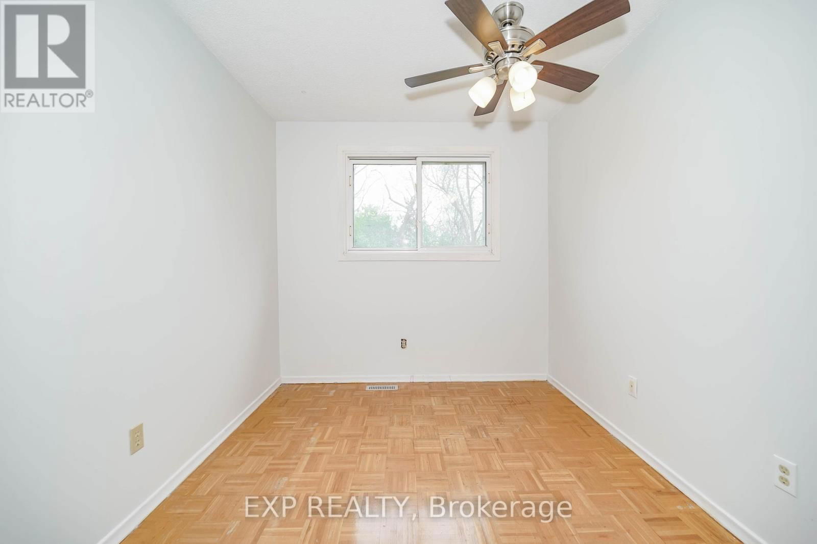 55 HOLLYBERRY TRAIL Image 20