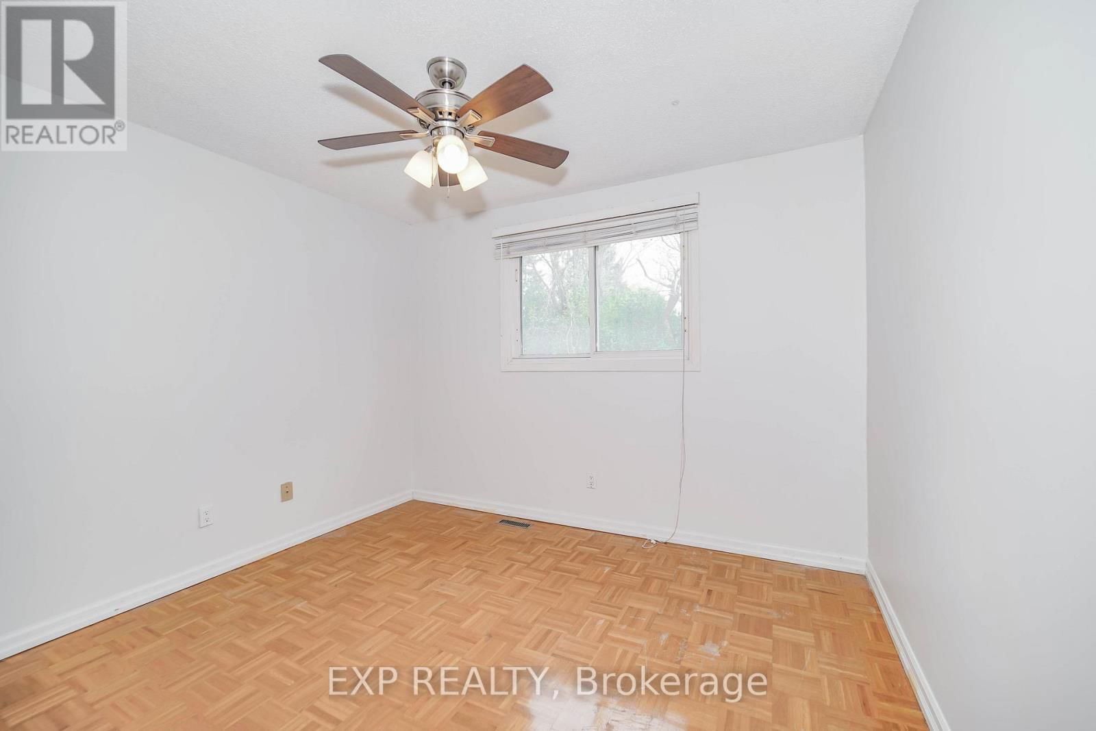55 HOLLYBERRY TRAIL Image 23