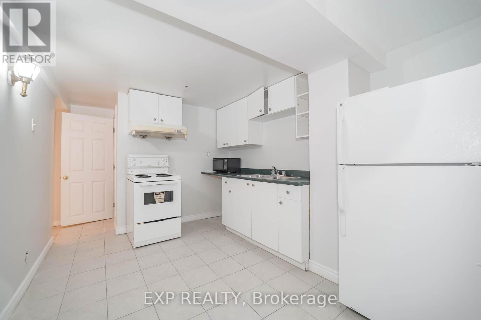 55 HOLLYBERRY TRAIL Image 25