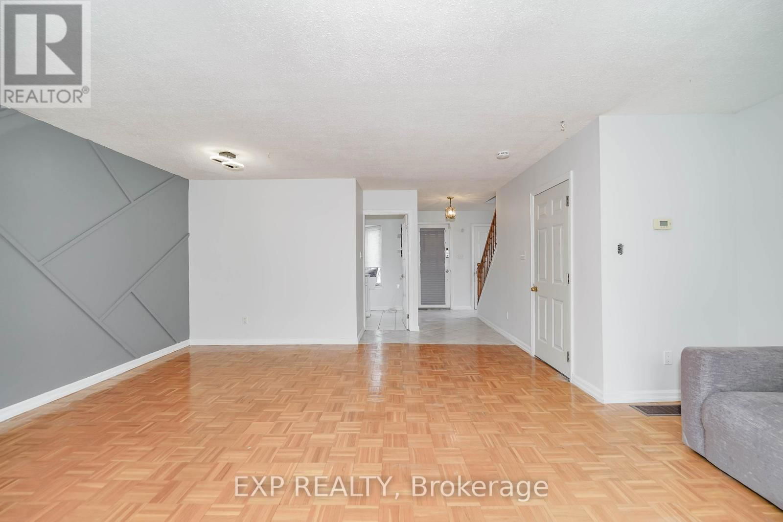 55 HOLLYBERRY TRAIL Image 3