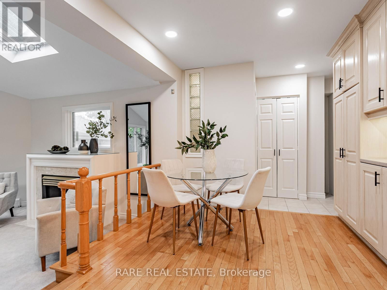 262 HADDINGTON AVENUE Image 15