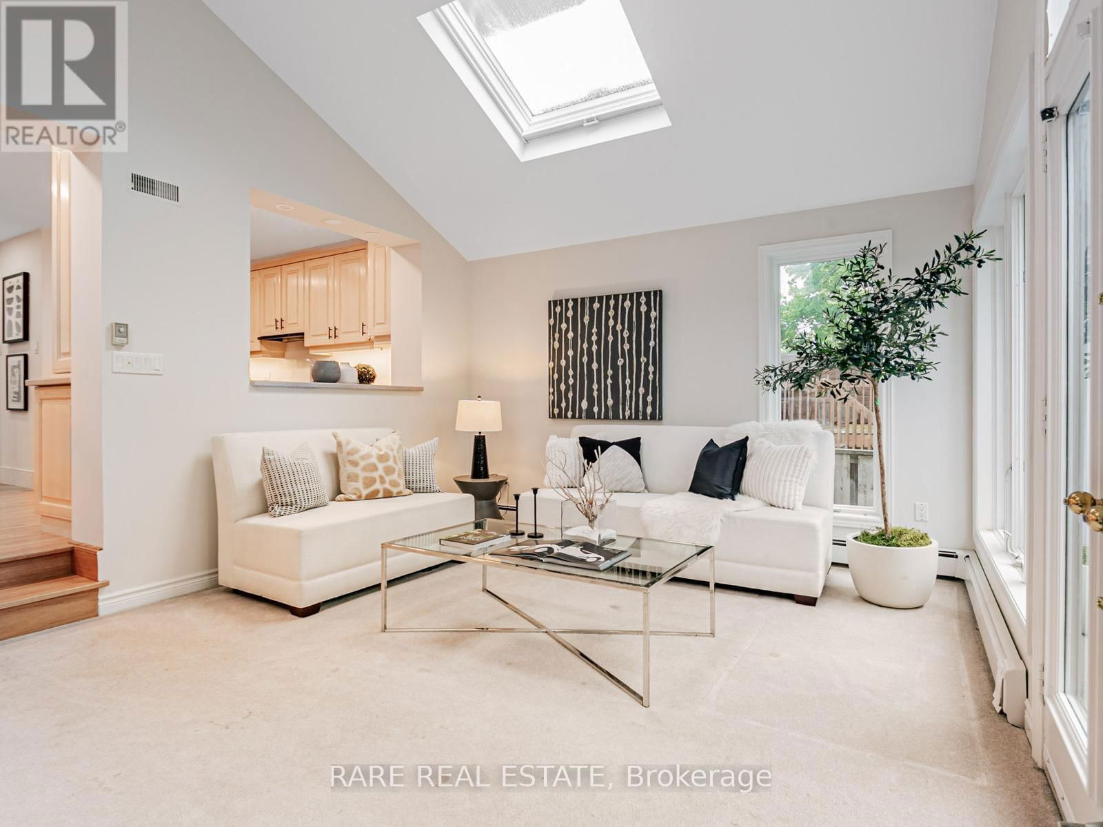 262 HADDINGTON AVENUE Image 18