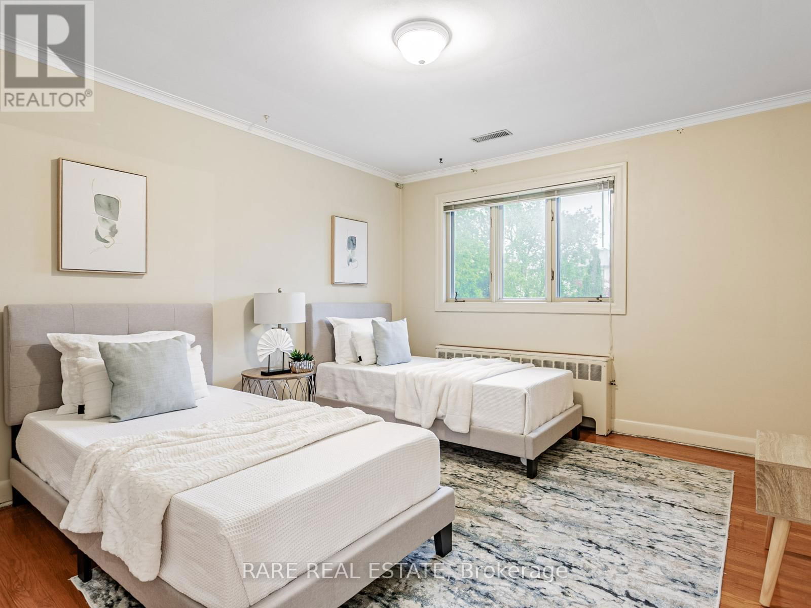 262 HADDINGTON AVENUE Image 25