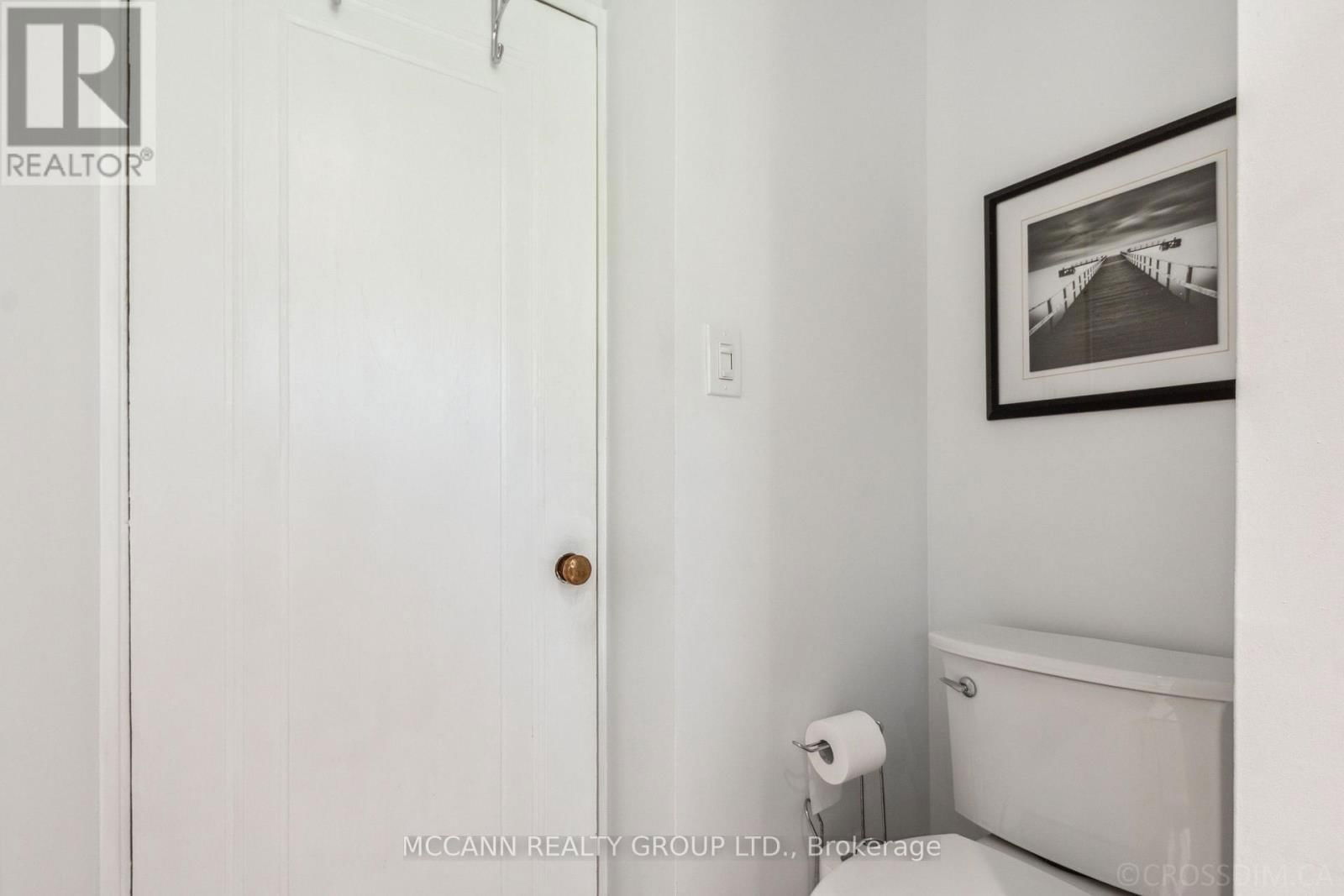 39 ACACIA ROAD Image 28
