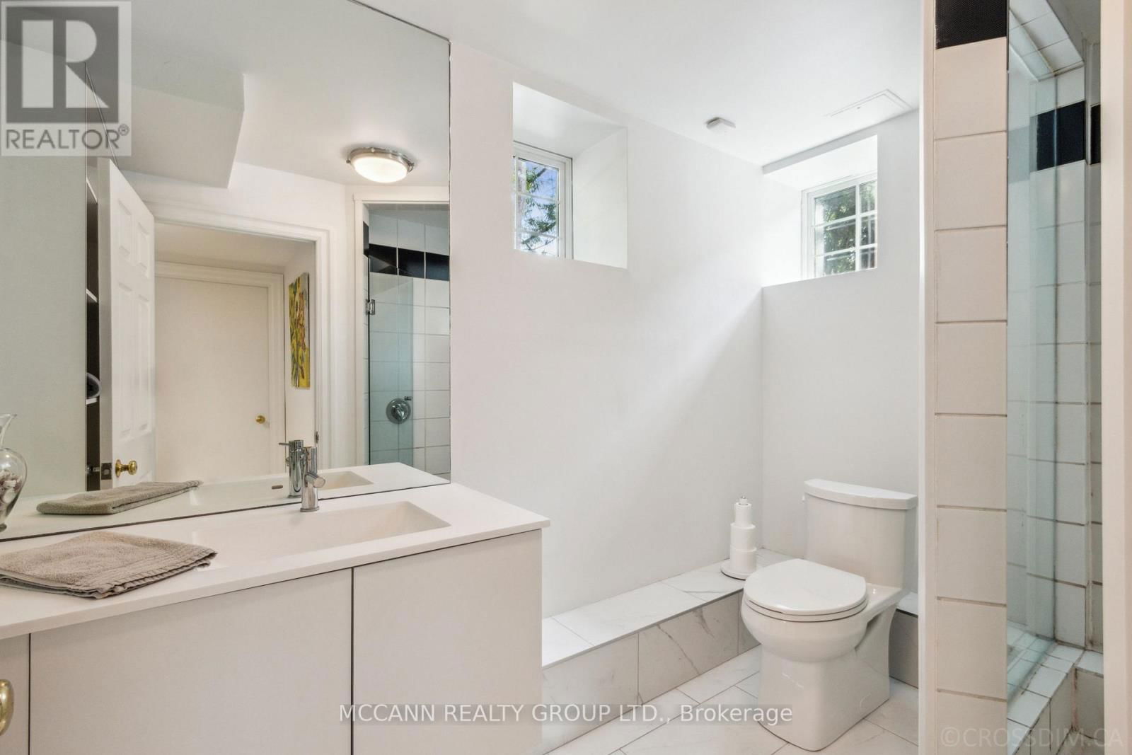39 ACACIA ROAD Image 30