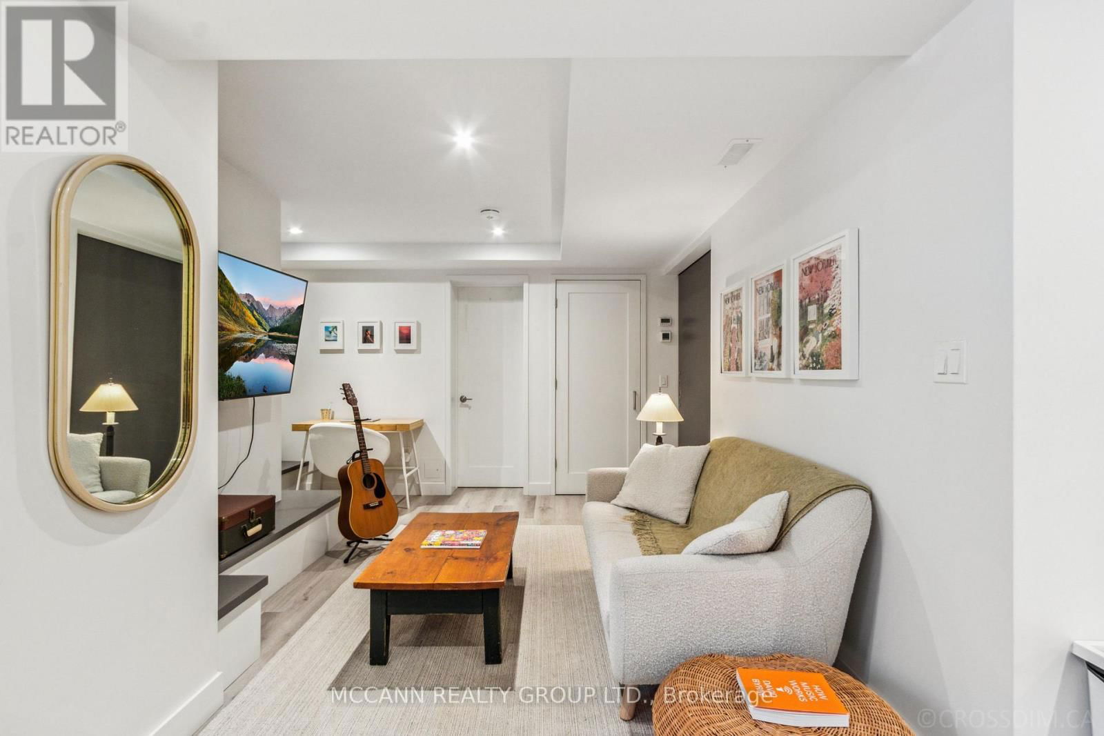 39 ACACIA ROAD Image 36