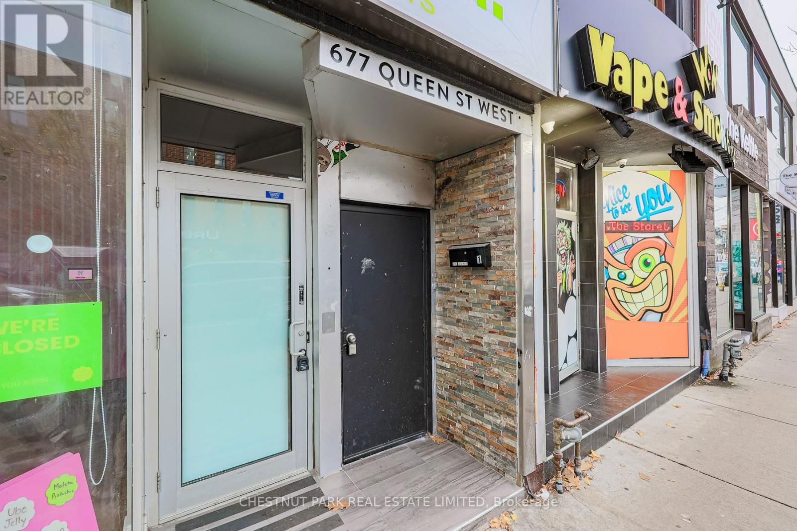 2 - 677 QUEEN STREET WEST Image 2