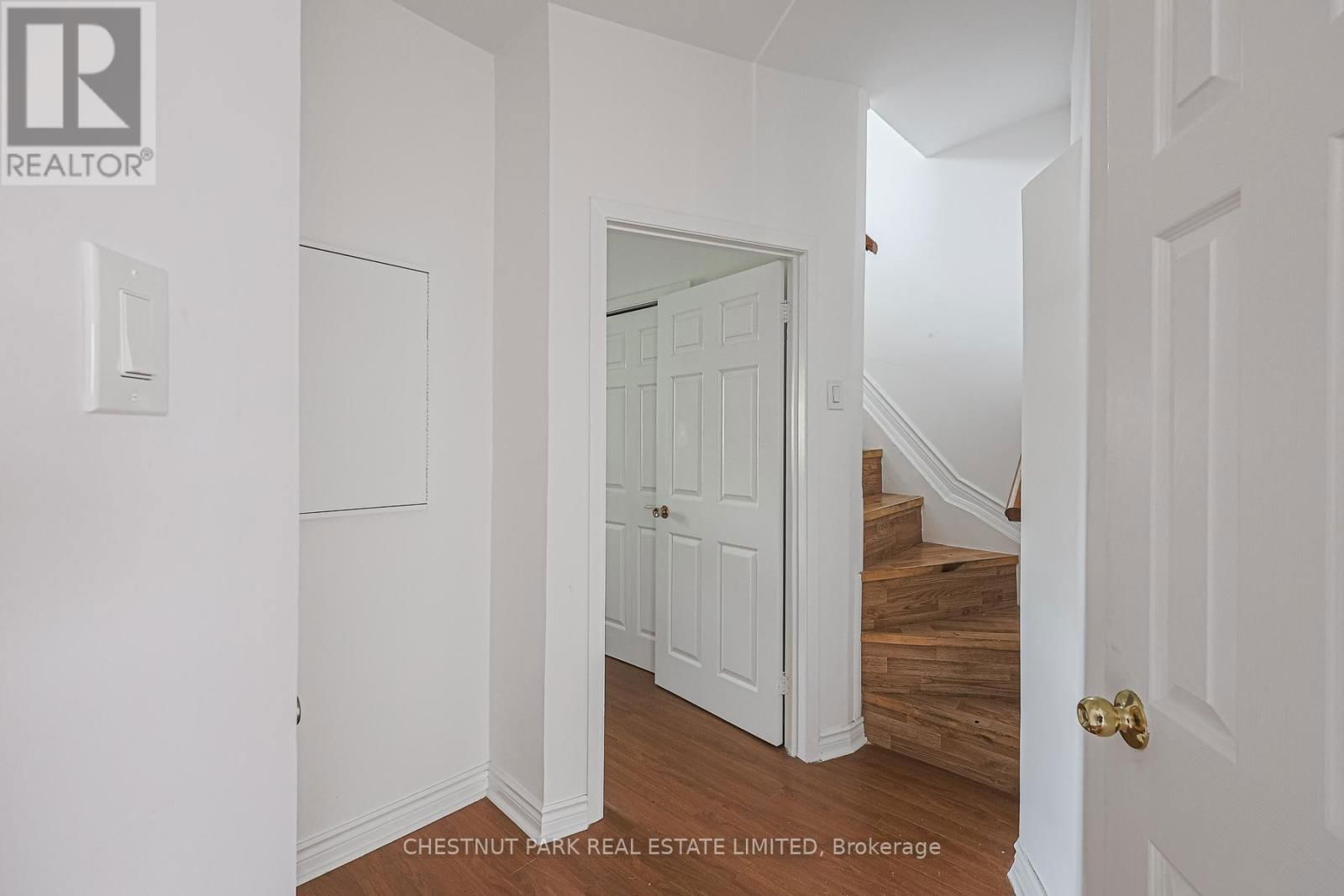 2 - 677 QUEEN STREET WEST Image 4