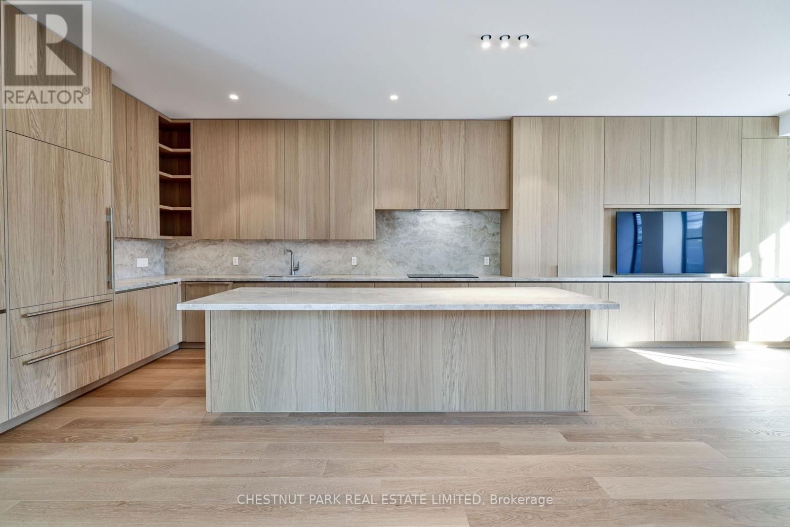 5 BROOKFIELD STREET Image 1